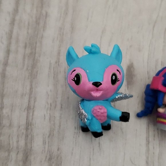 Lot 5 miniature figures Hatchimals Deeraloo Mini MixieQ's Hip Hop Dancer - Picture 3 of 9